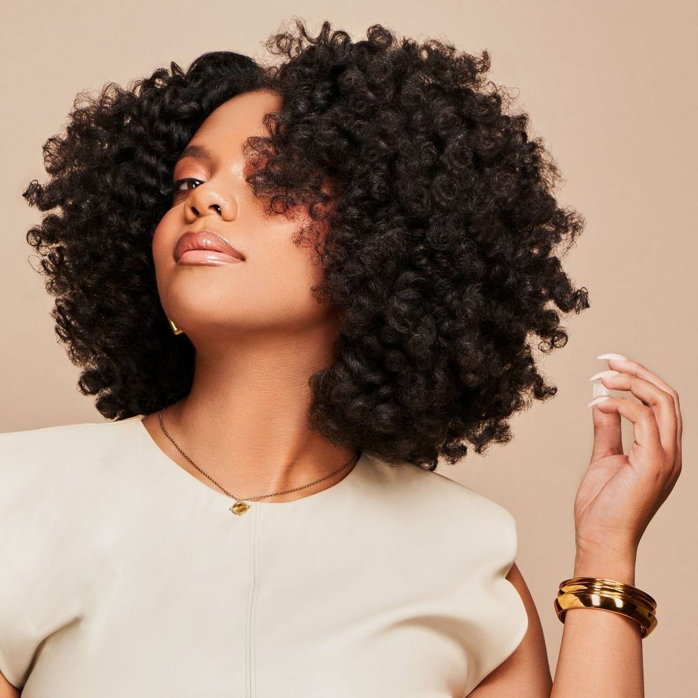 african-pride-moisture-miracle-aloe-coconut-water-curl-defining-gel-enhance-define-your-natural-curls-maximum-hold-moisture-18oz-260278