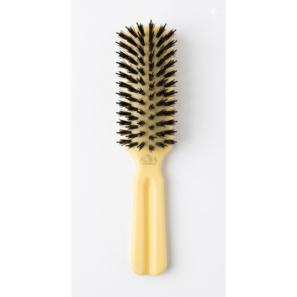 Annie: Nail Brush with Handle #2930
