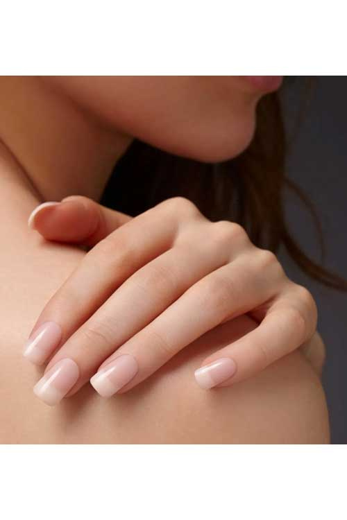 kiss-salon-acrylic-nude-french-nails-KAN03-model