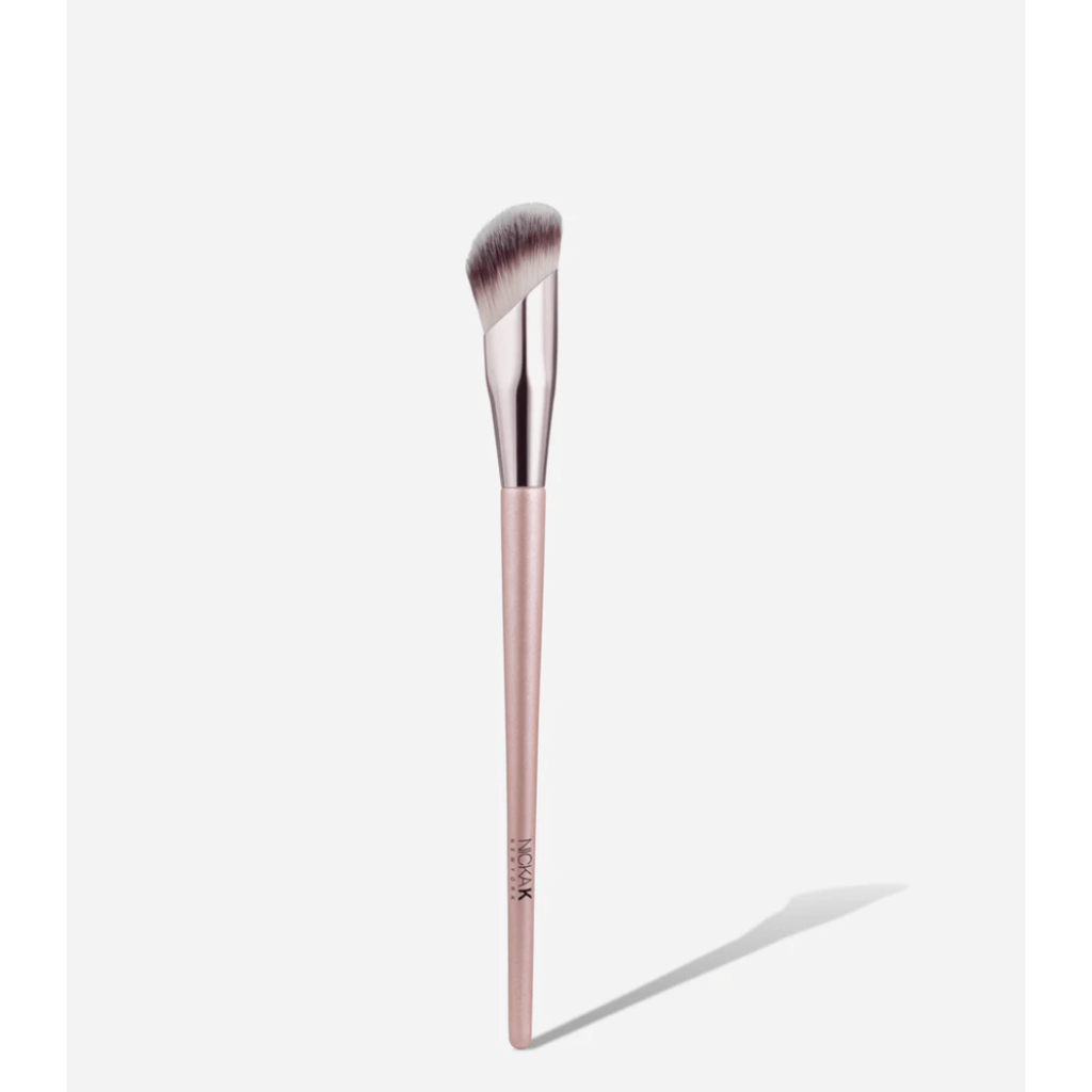 ANGLED CONCEALER BRUSH
